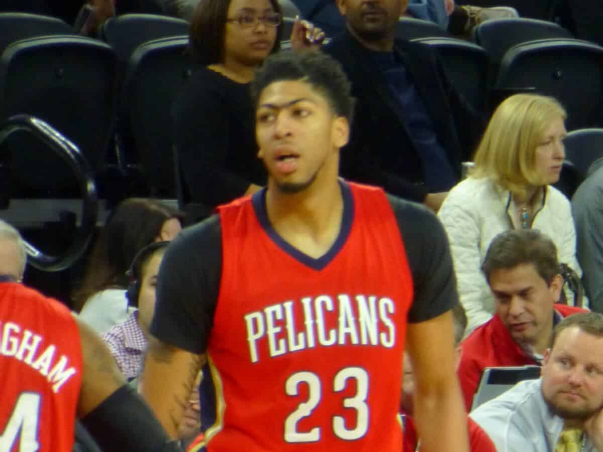 A Pelicans player during a game with Detroit Pistons