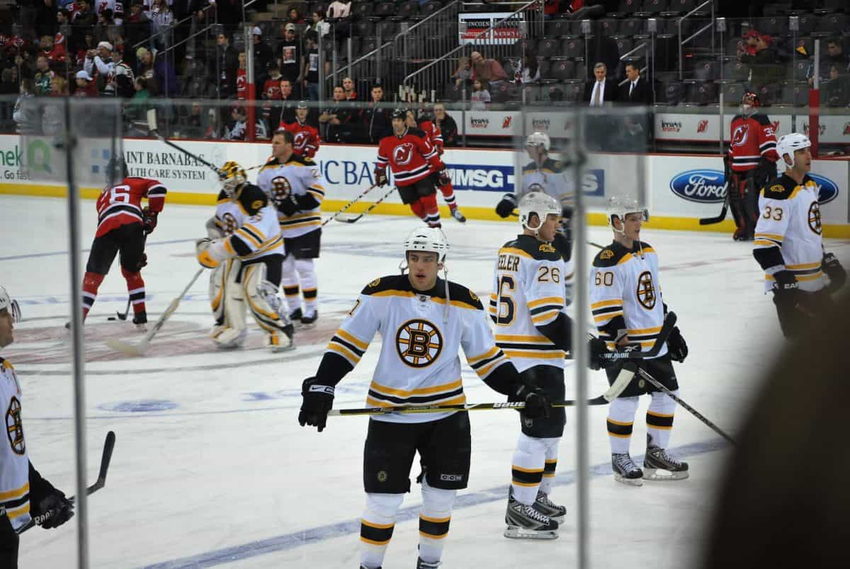 Watch the Boston Bruins hockey team