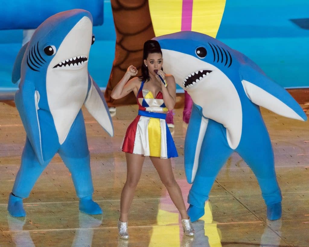 Katy Perry performs "Teenage Dream" at Super Bowl XLIX Halftime - February 1, 2015, University of Phoenix Stadium, Glendale, Arizona